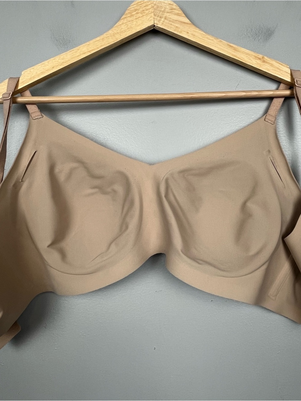 Honeylove beige Silhouette adjustable strap smoothing bra, size XL. - Picture 3 of 7